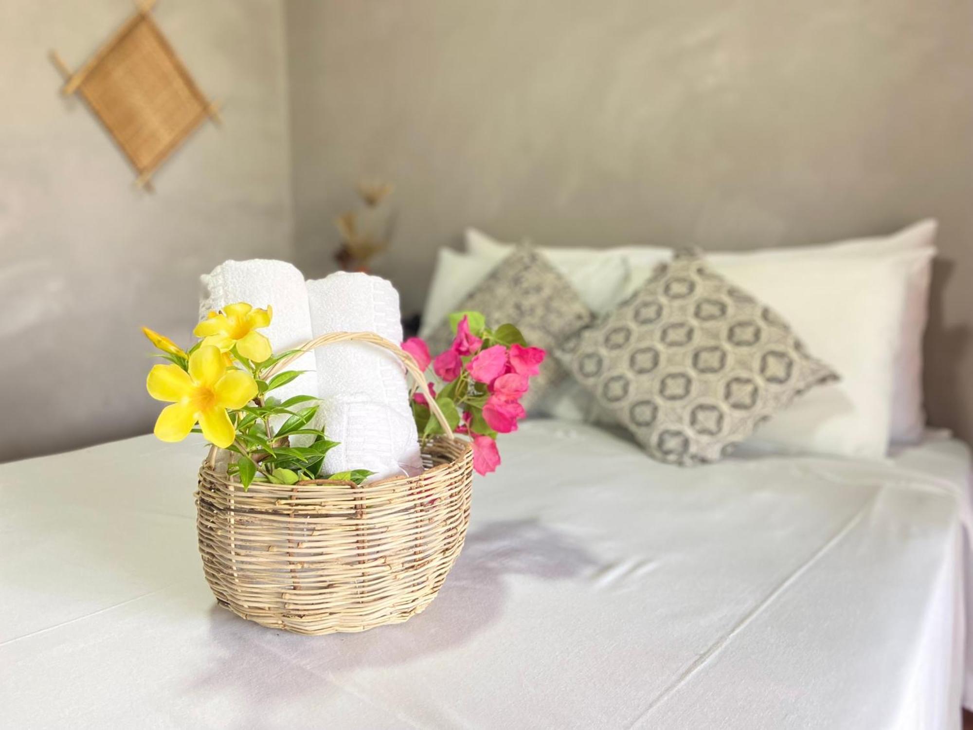 Ricatins Bed & Breakfast ภายนอก รูปภาพ